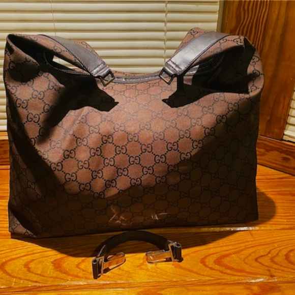 Authentic Gucci over night bag - Picture 3 of 6